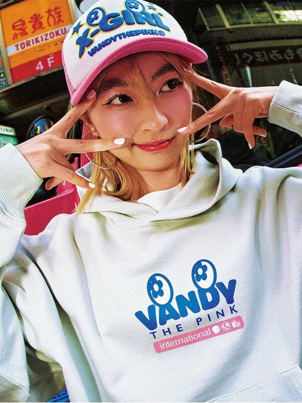 X-GIRL X VANDYTHEPINK COLLAB TRUCKER HAT